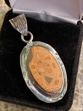 Vintage Native American Sterling Silver Leopard Skin Jasper Pendant